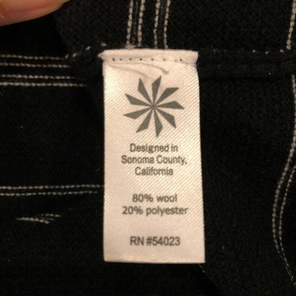 Athleta stripe black white sweater dress - Picture 4 of 4